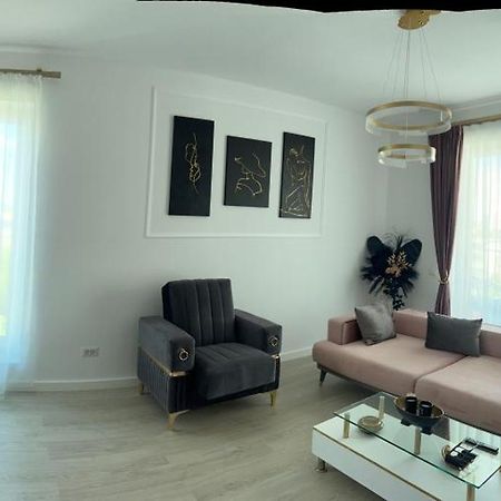 Glamart Apartment Craiova Exterior photo