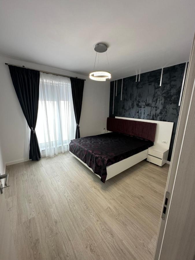 Glamart Apartment Craiova Exterior photo